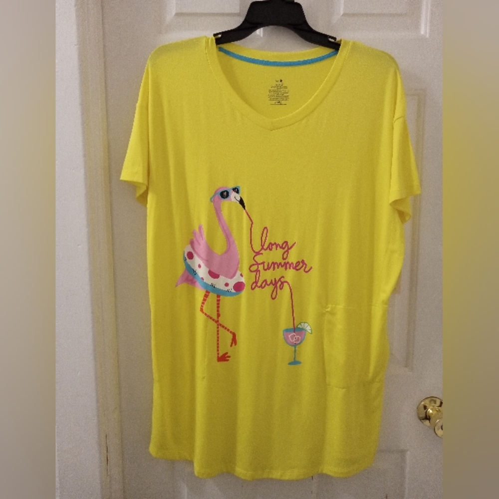 💕 Flamingo Graphic T-Shirt